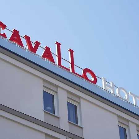 Cavallo Est Szálloda Verona