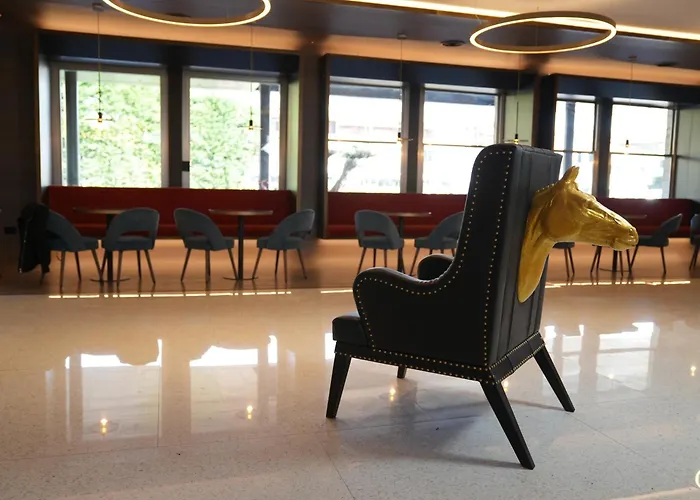 Cavallo Est Otel