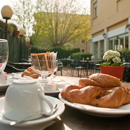 Cavallo Hotel Verona Est Hotell Verona