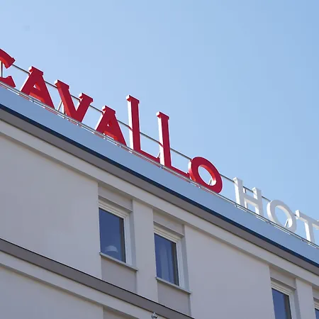 Cavallo Est 4* Verona