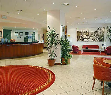 Cavallo Hotel Verona Est Hotell 4*