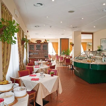 Hotell Cavallo Hotel Verona Est 4*