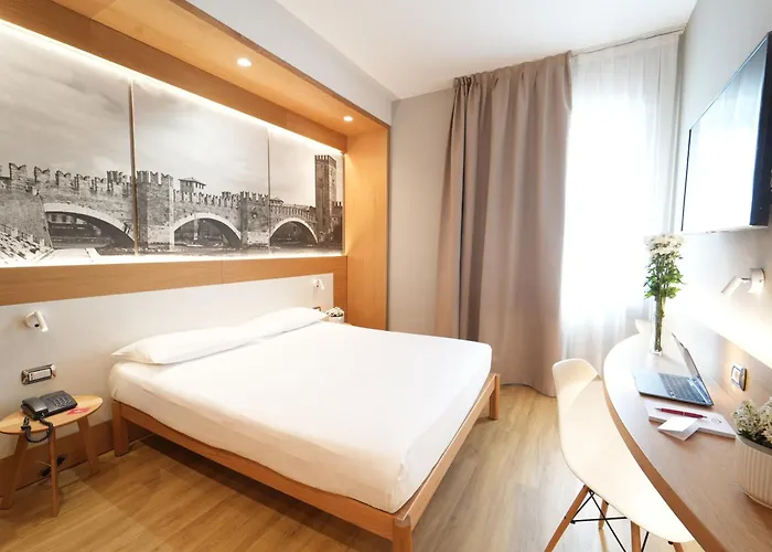 Hotel Cavallo Est 4*