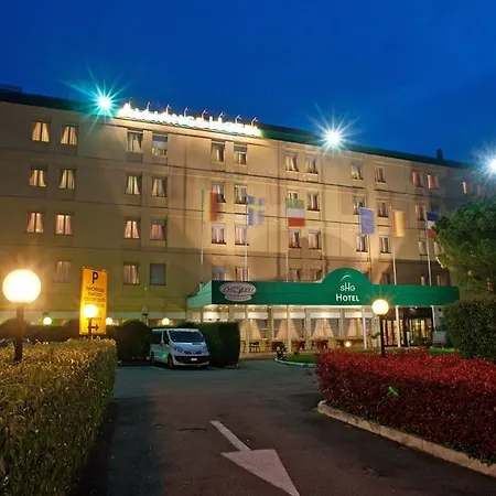 Cavallo Est 4* Verona